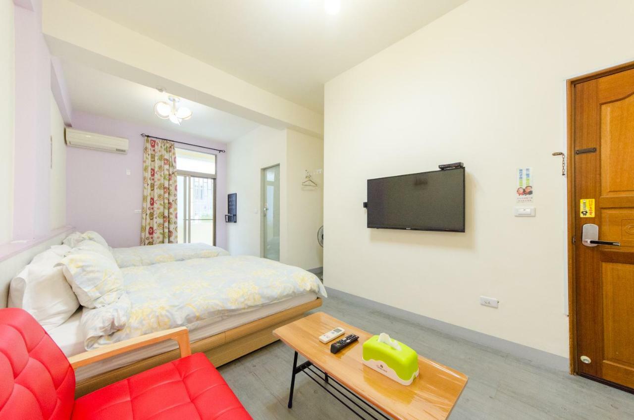 Beautiful Dream Tainan Homestay Exteriör bild